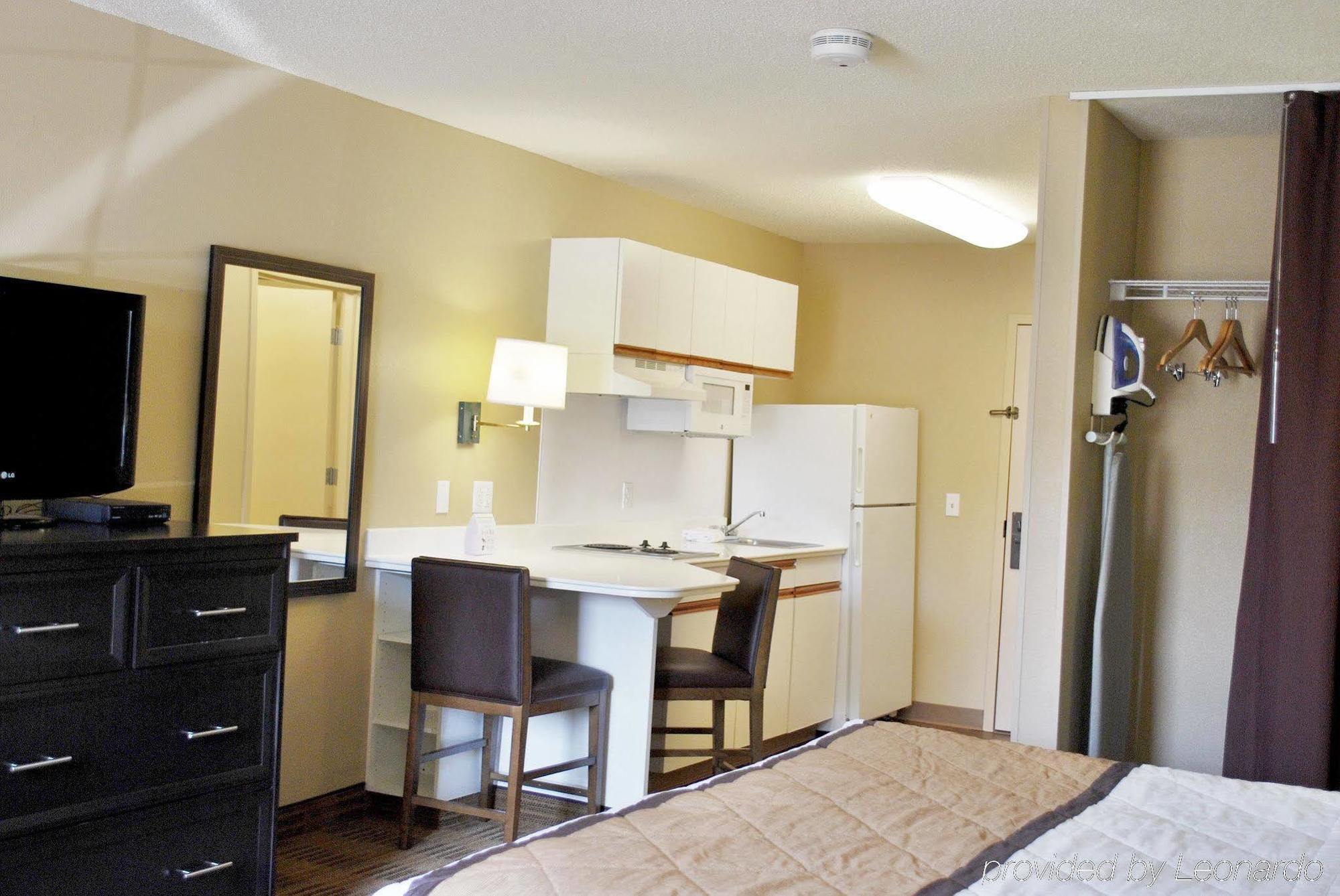 Extended Stay America Suites - St Louis - Westport - Central Меріленд-Гайтс Екстер'єр фото